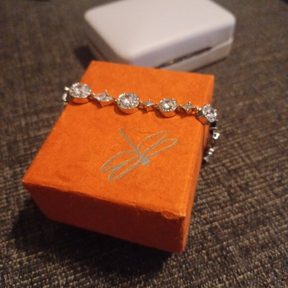 Estate sale vintage bracelet cute for your valentine - Picture 2 of 2